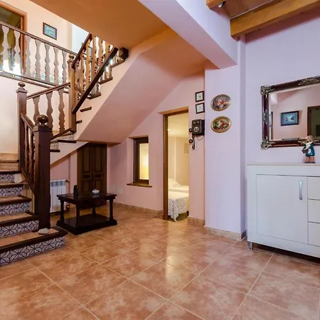 Pula Vinas Villa